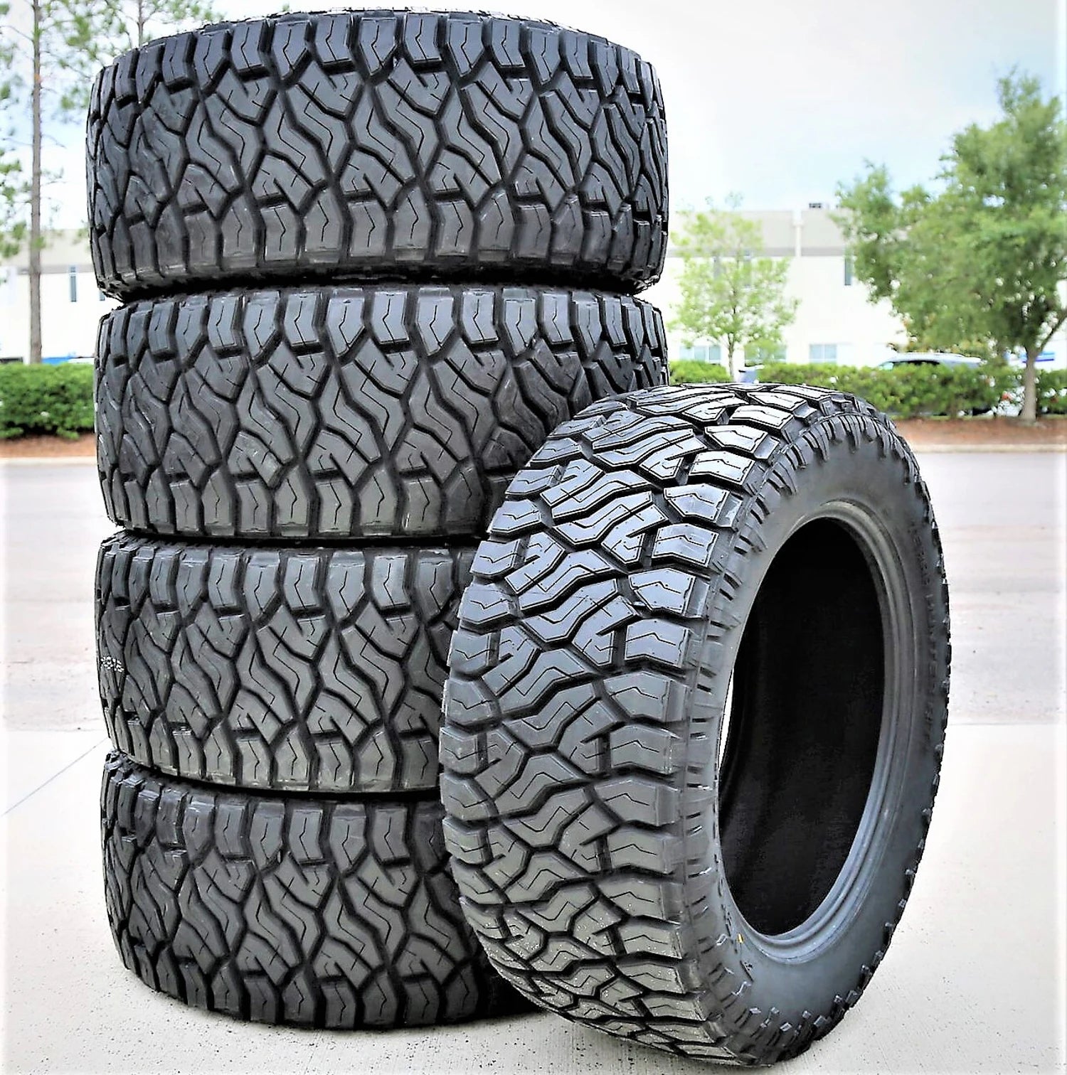 35X13.50R20 Light Truck Rugged Terrain Tire Load Range F Venom Power Terra Hunter R/T+ (Set of 6)