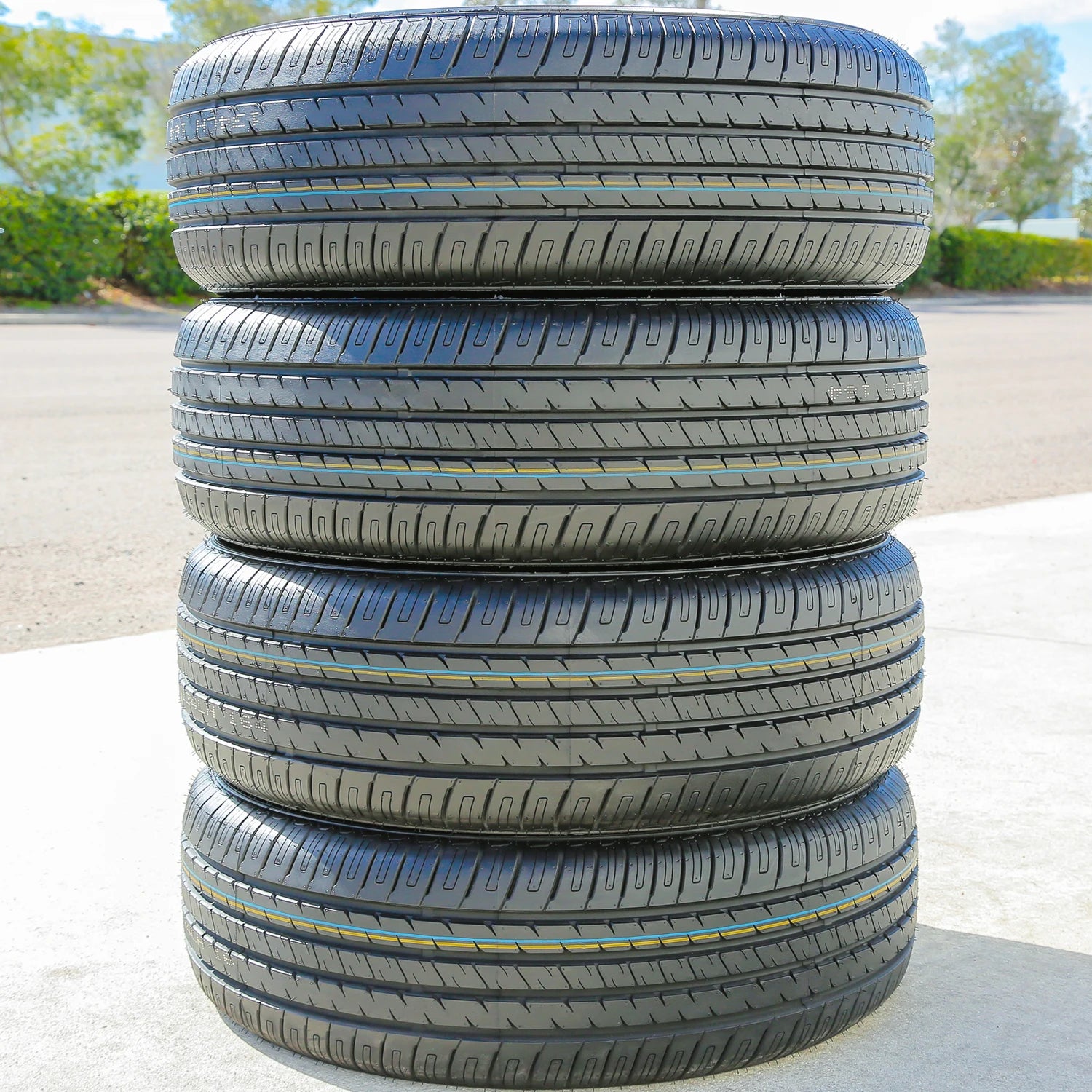 235/60/R16 Passenger All Season Tire 100 V Armstrong Blu-Trac PC (Set of 4)