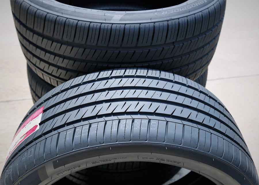 285/45/ZR21 Passenger All Season Tire 113 W XL Landspider Citytraxx H/P (Set of 2)