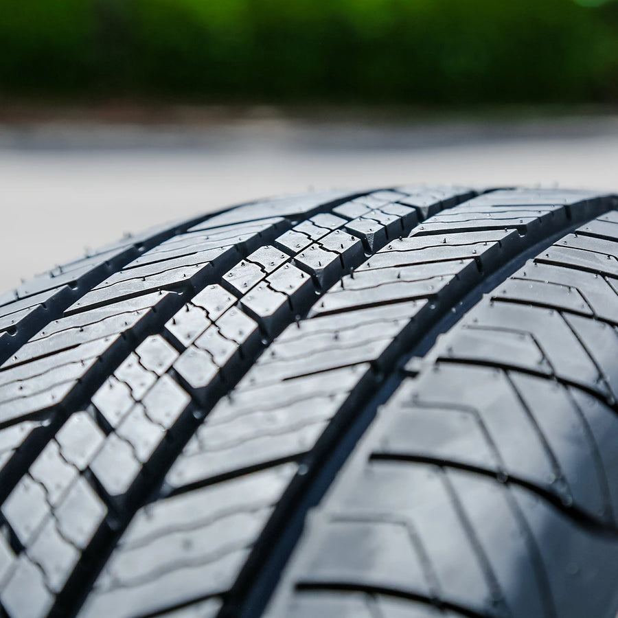 235/55/R18 Passenger All Season Tire 104 V XL Atlander Roverstar H/T (Set of 4)