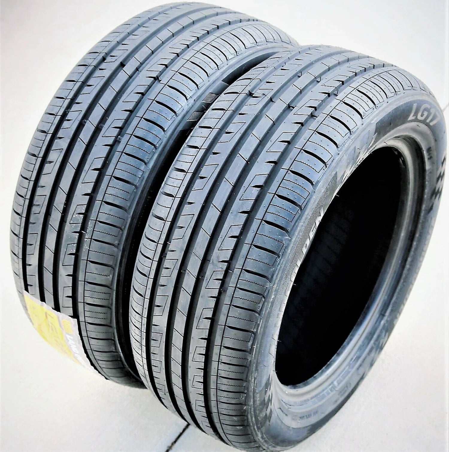 205/65/R16 Passenger All Season Tire 95 V Landgolden LG17 (Set of 2)
