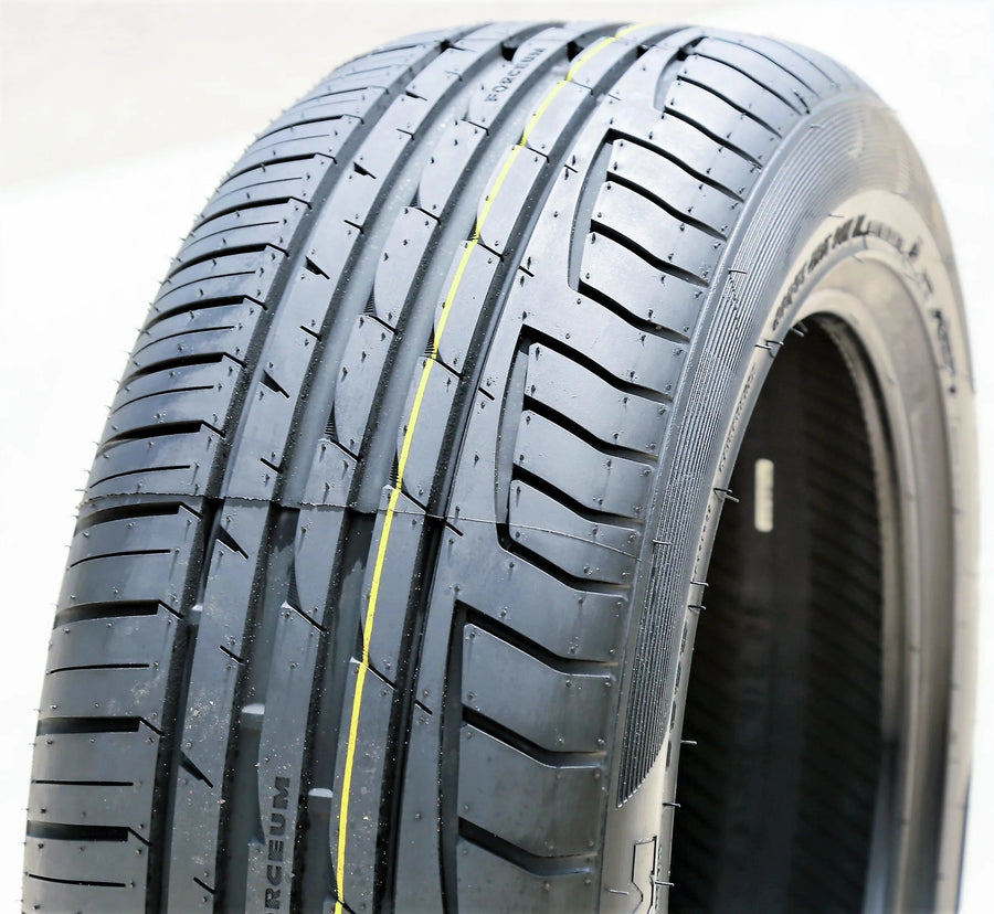 215/55/R17 Passenger All Season Tire 98 W XL Forceum Octa