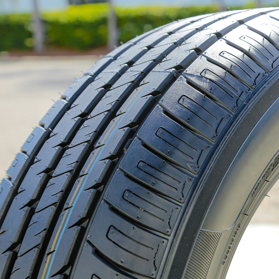 235/60/R16 Passenger All Season Tire 100 V Armstrong Blu-Trac PC