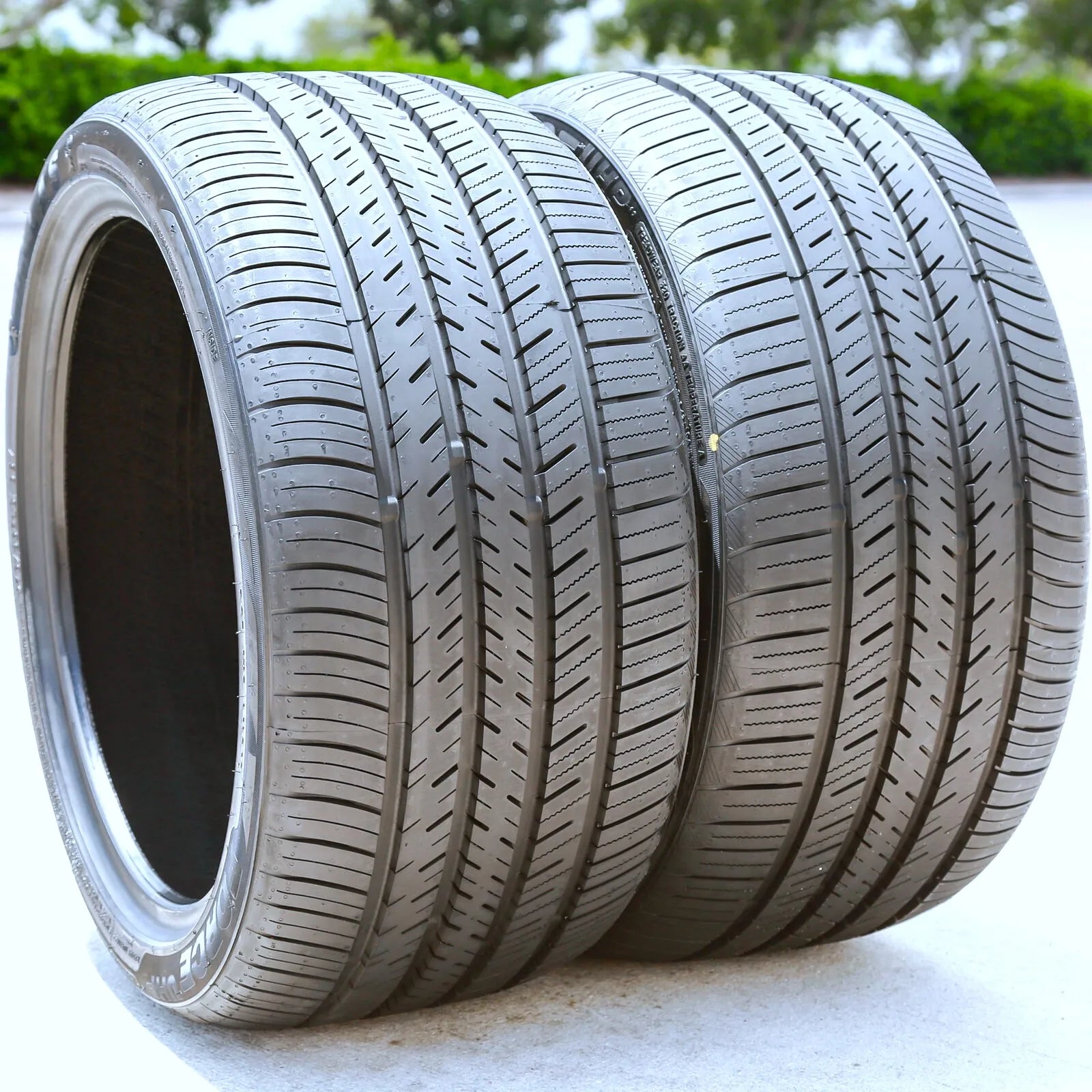 275/35/R18 Passenger All Season Tire 95 Y Atlas Force UHP (Set of 2)