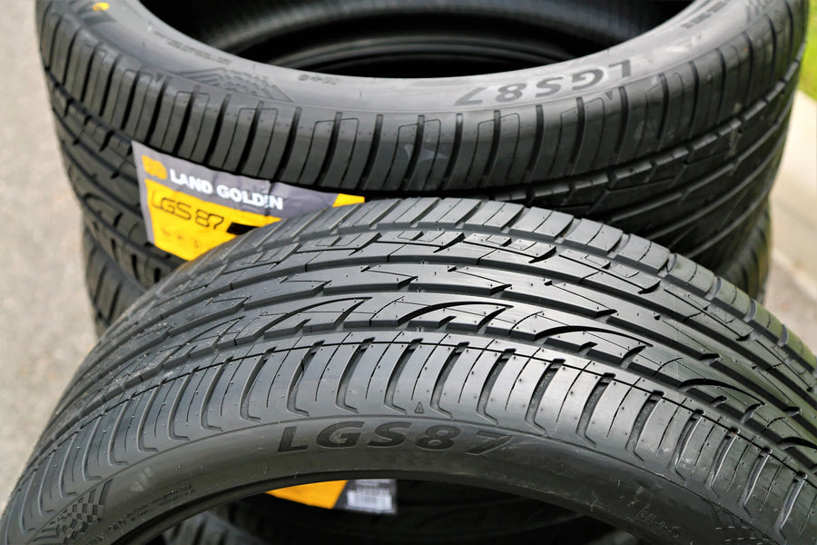 265/30/R22 Passenger All Season Tire 97 W XL Landgolden LGS87
