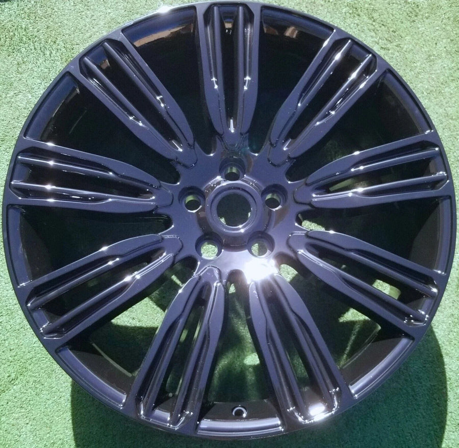 Range Rover 22 x 9.5-Inch Alloy Replacement Wheel – 2018–2022