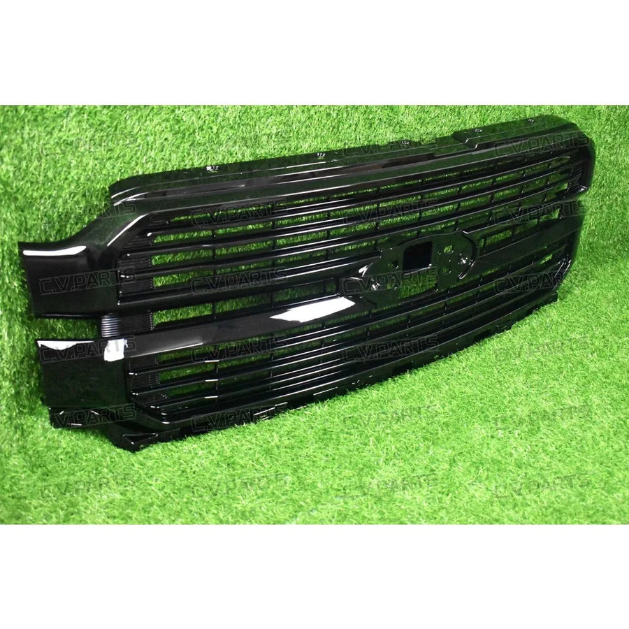Gloss Black Upper Grille – 2024–2025 Ford F-150 Platinum/King Ranch
