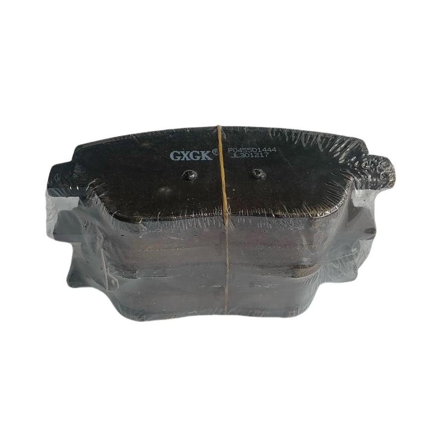 Front Semi-Metallic Brake Pad Set for Kia Optima/K5 & Hyundai Sonata 2010-2015