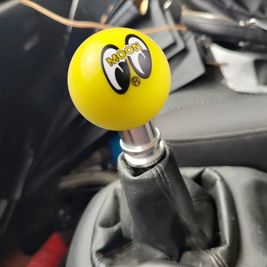 MOONEYES Smile Face Ball-Style Universal JDM Gear Shift Knob