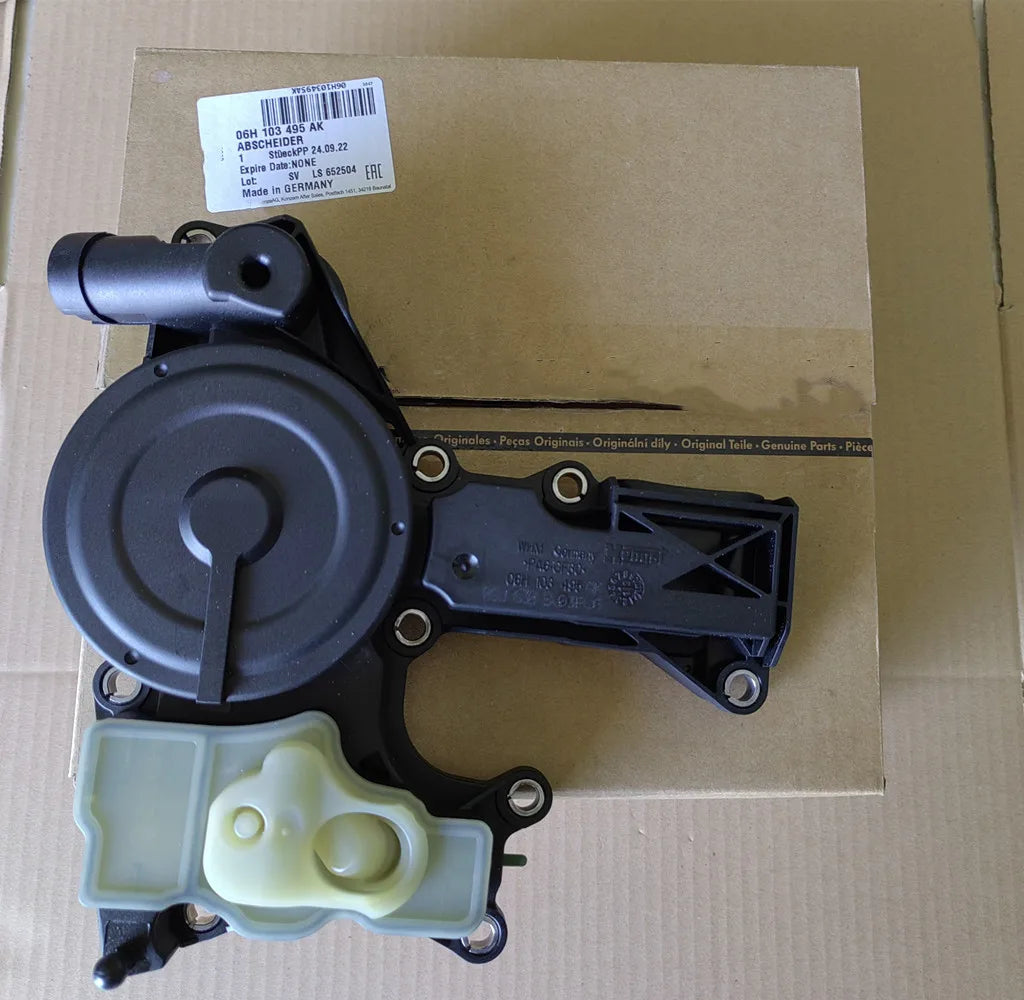 Engine Oil Separator PCV Valve with Gasket for Audi A4/A5/Q3/Q5