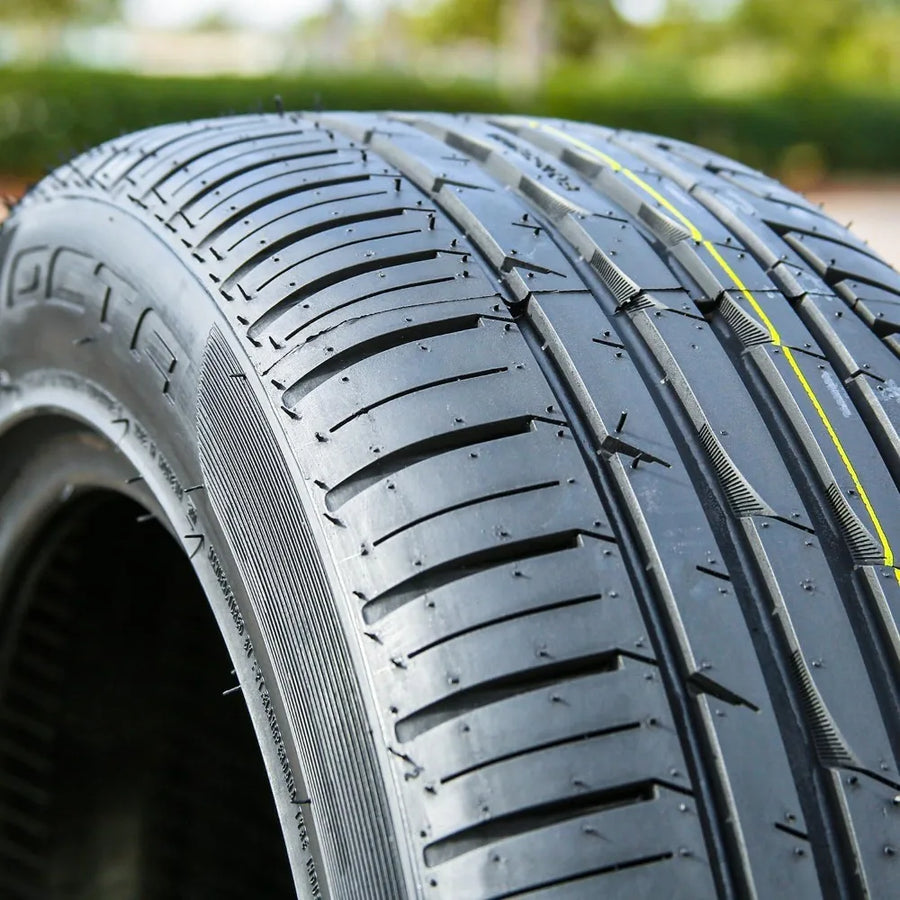 205/55/R16 Passenger All Season Tire 94 W