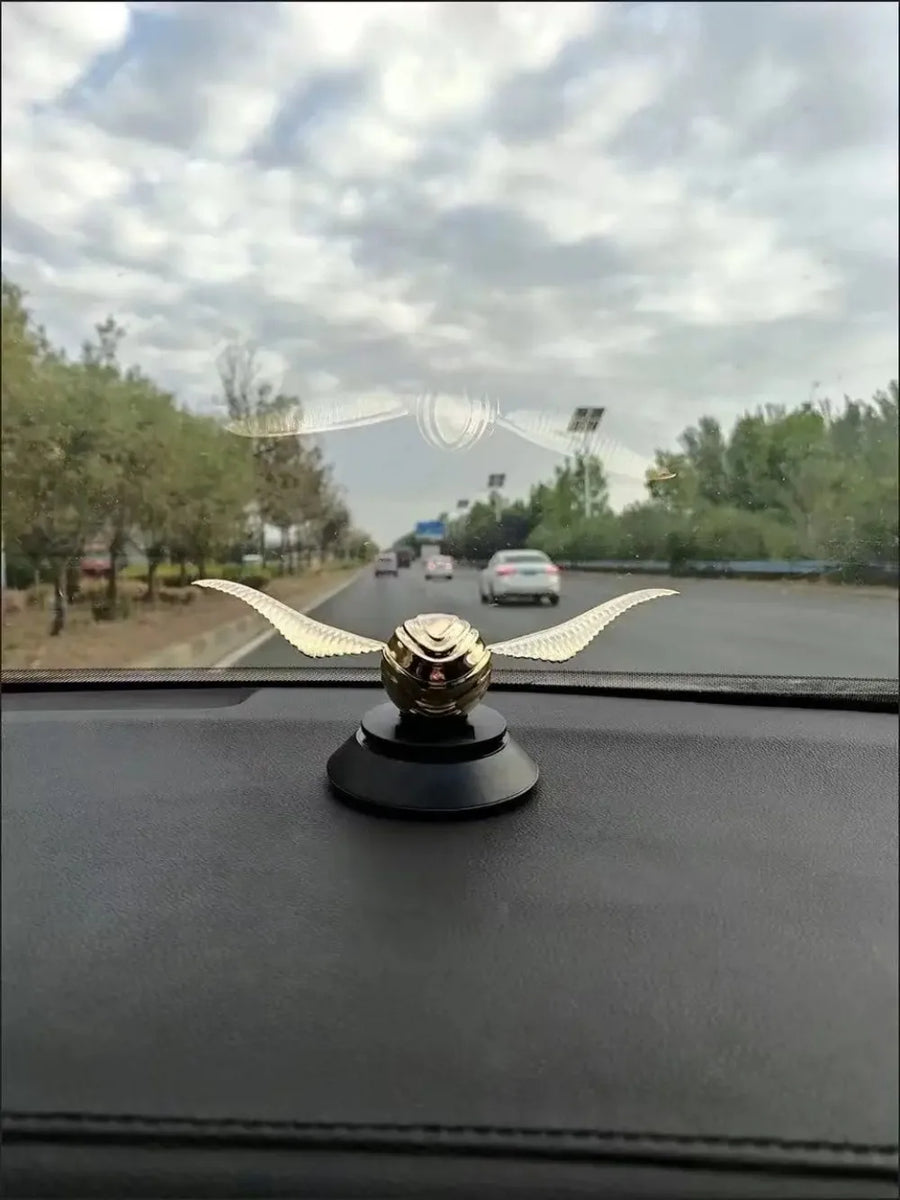 Solar-Powered Rotating Car Aroma Diffuser