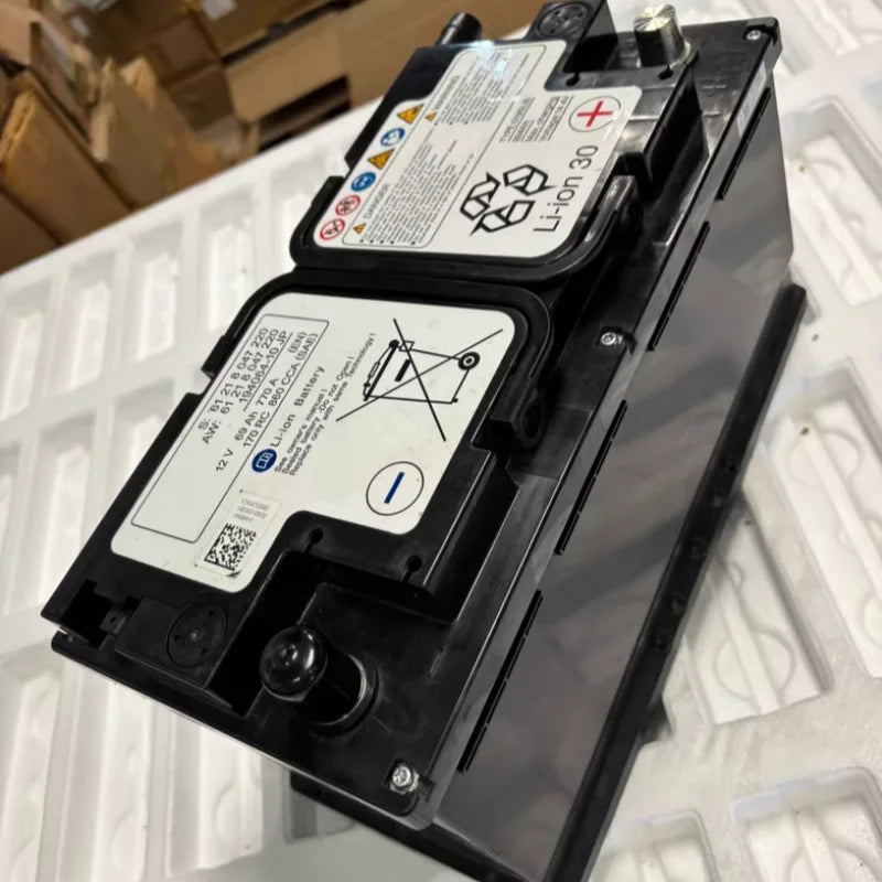 BMW Li-Ion 30 12V 69Ah Battery - 61218047220